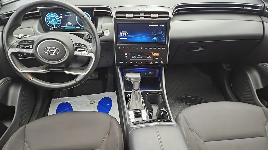 HYUNDAI Tucson -