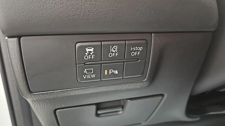 MAZDA 6 -