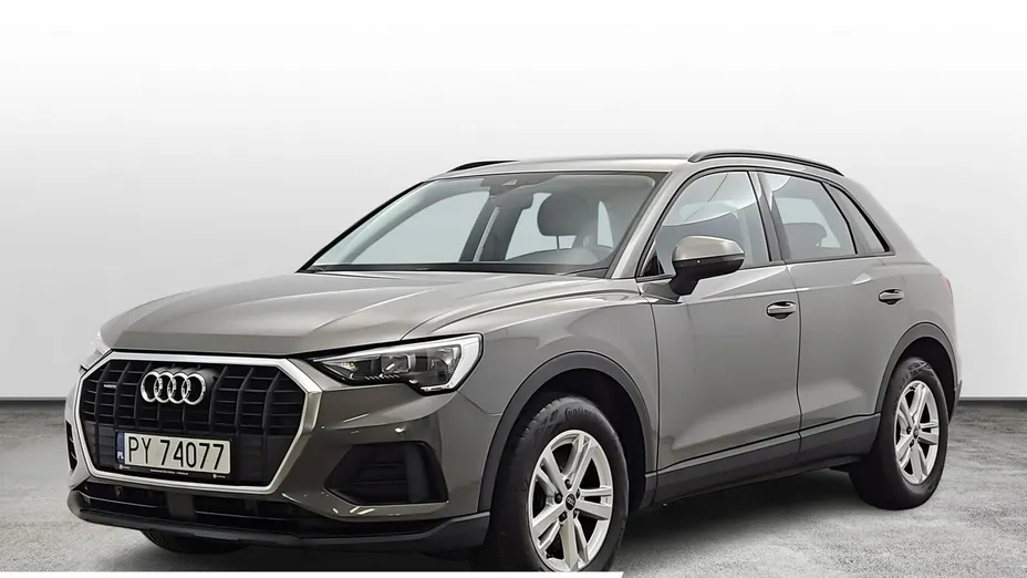 AUDI Q3 -