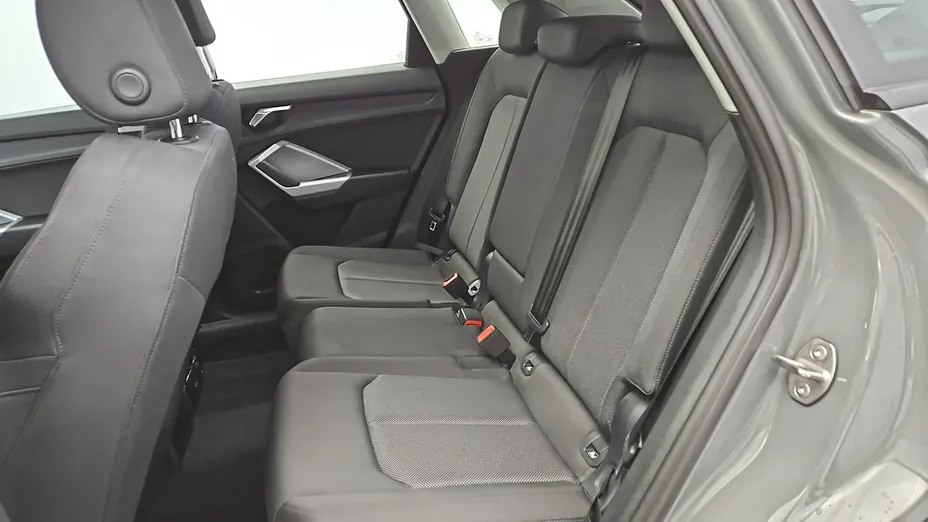 AUDI Q3 -