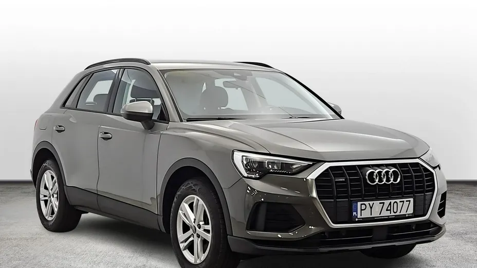 AUDI Q3 -