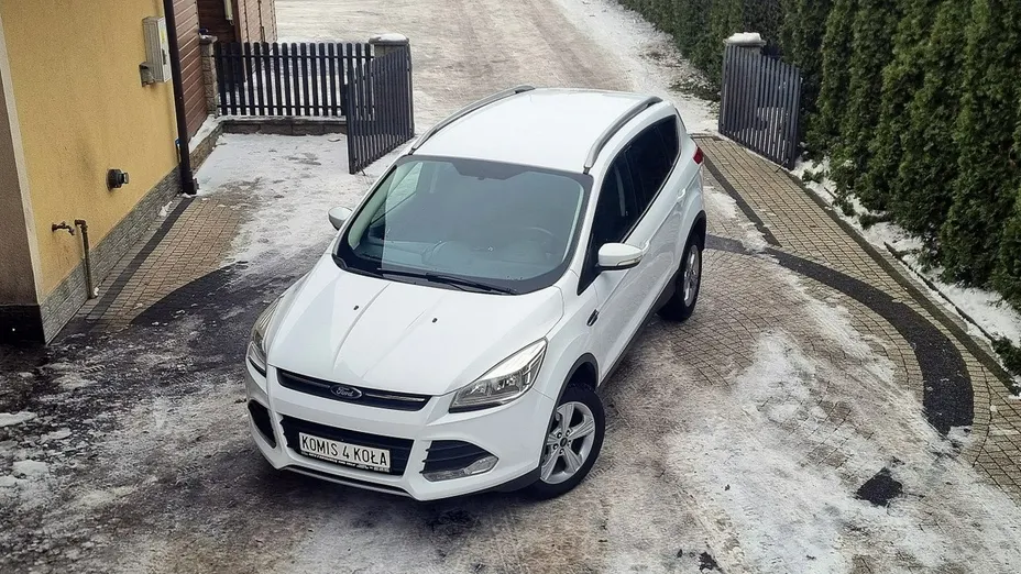FORD Kuga -