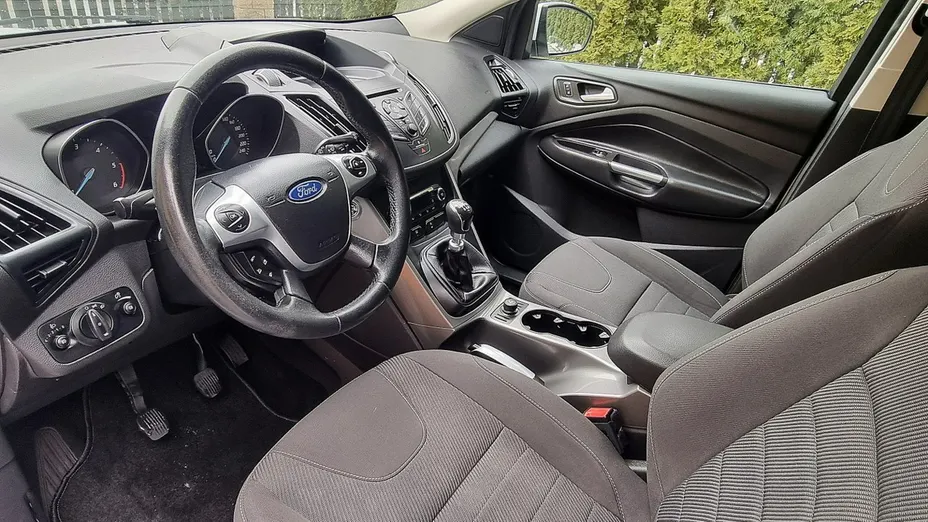 FORD Kuga -