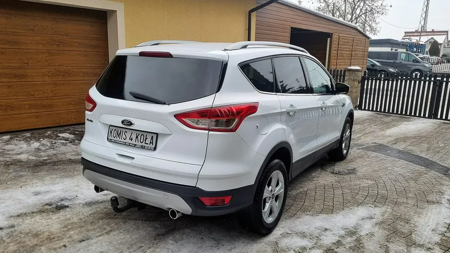 FORD Kuga -