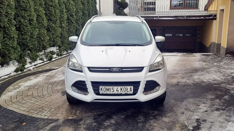 FORD Kuga -