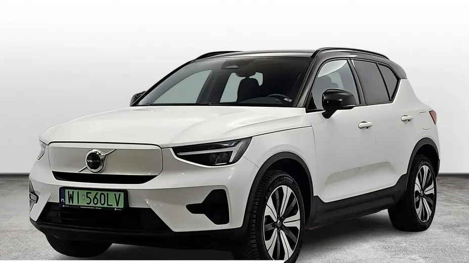 VOLVO XC40 -
