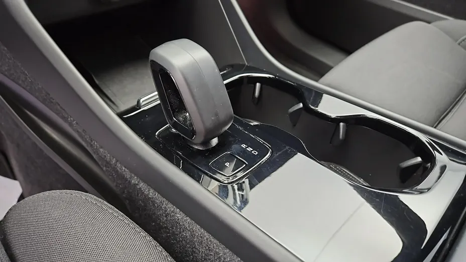 VOLVO XC40 -