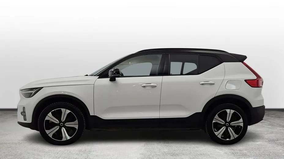 VOLVO XC40 -