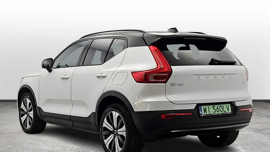 VOLVO XC40 -