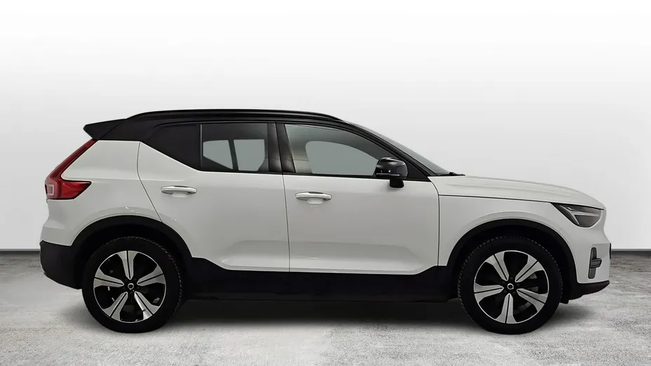 VOLVO XC40 -