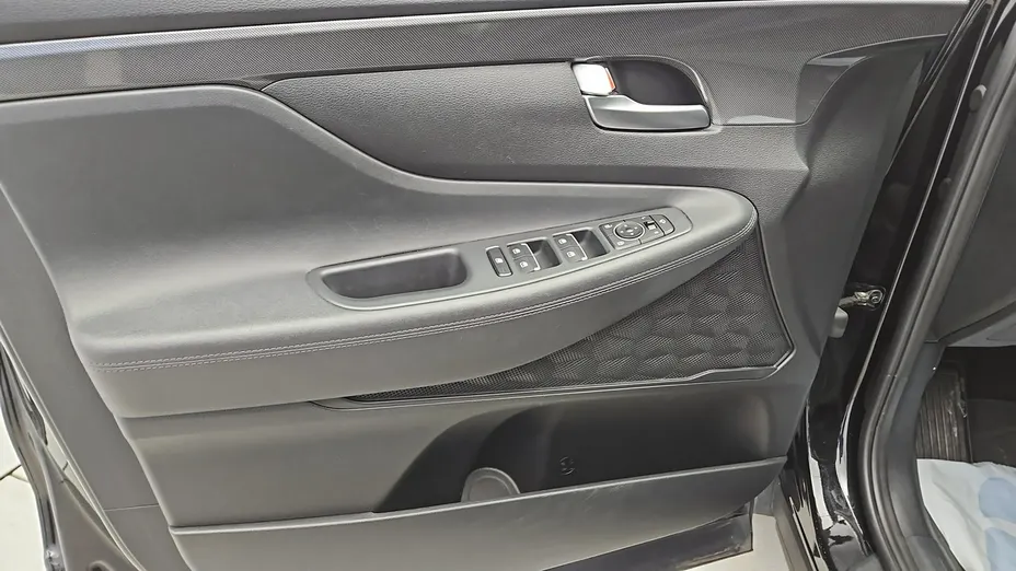HYUNDAI Santa Fe -
