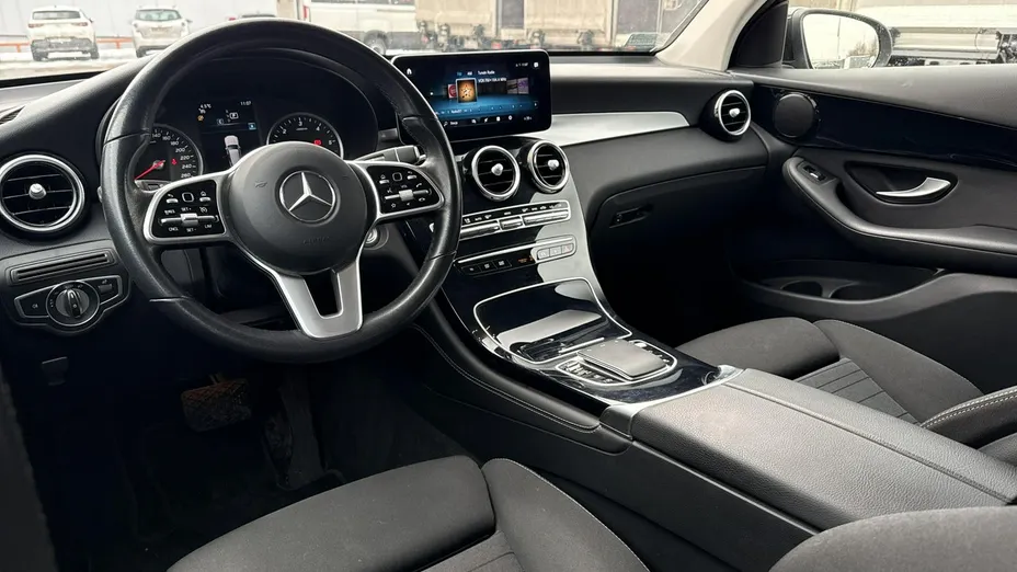 MERCEDES-BENZ GLC -