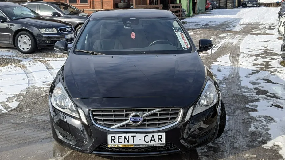VOLVO S60 -