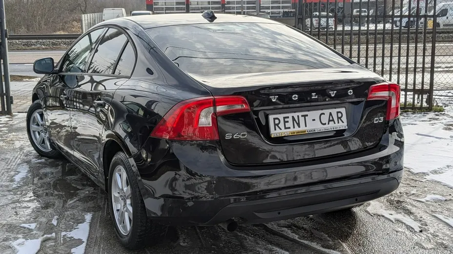 VOLVO S60 -