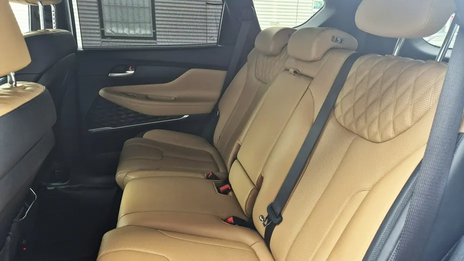 HYUNDAI Santa Fe -