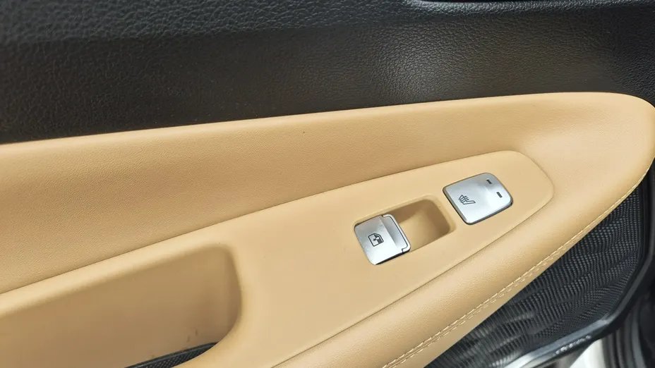 HYUNDAI Santa Fe -