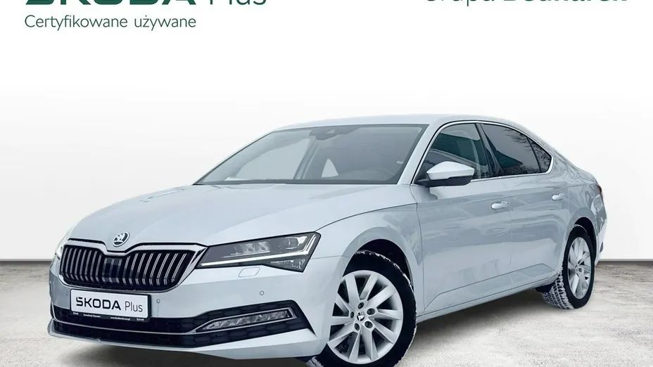 SKODA Superb -