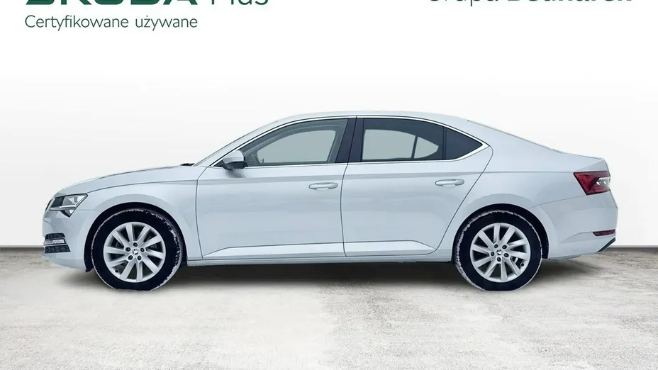 SKODA Superb -