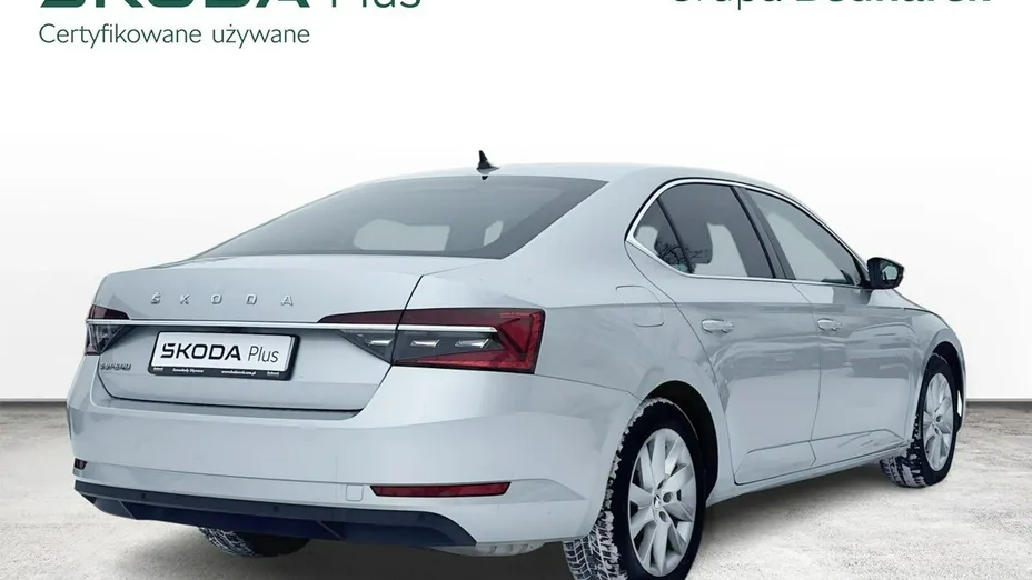 SKODA Superb -