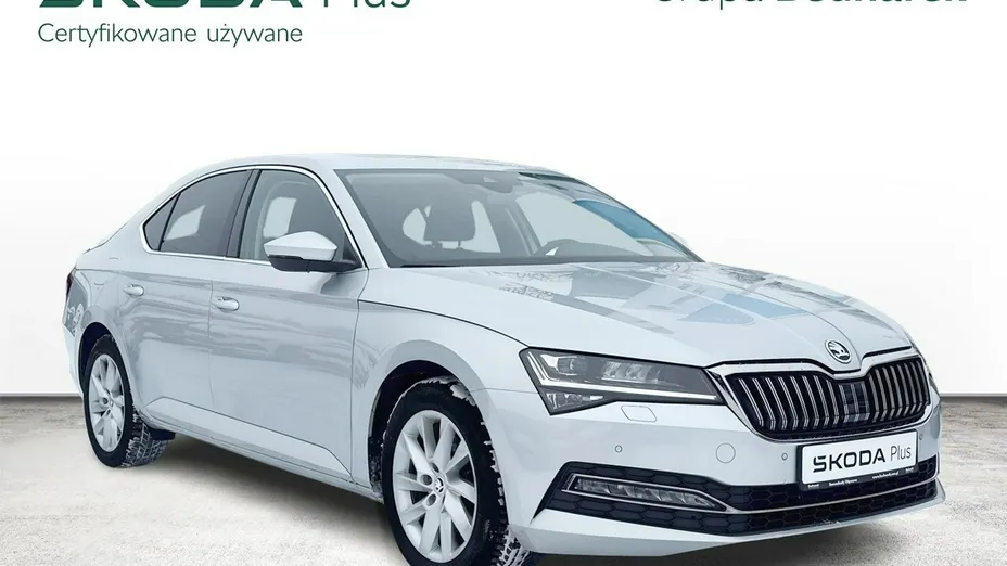 SKODA Superb -