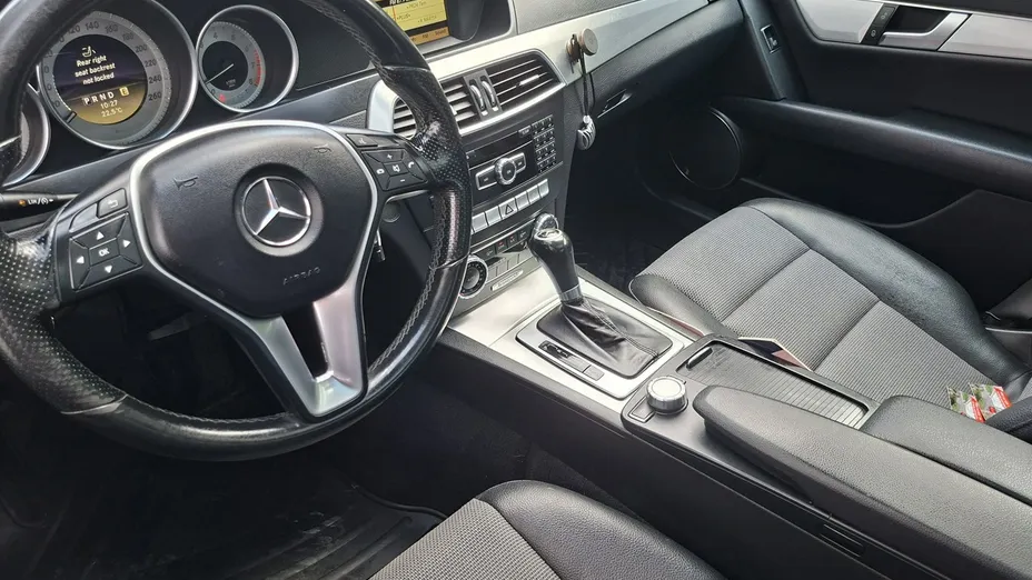 MERCEDES-BENZ C Klasa -
