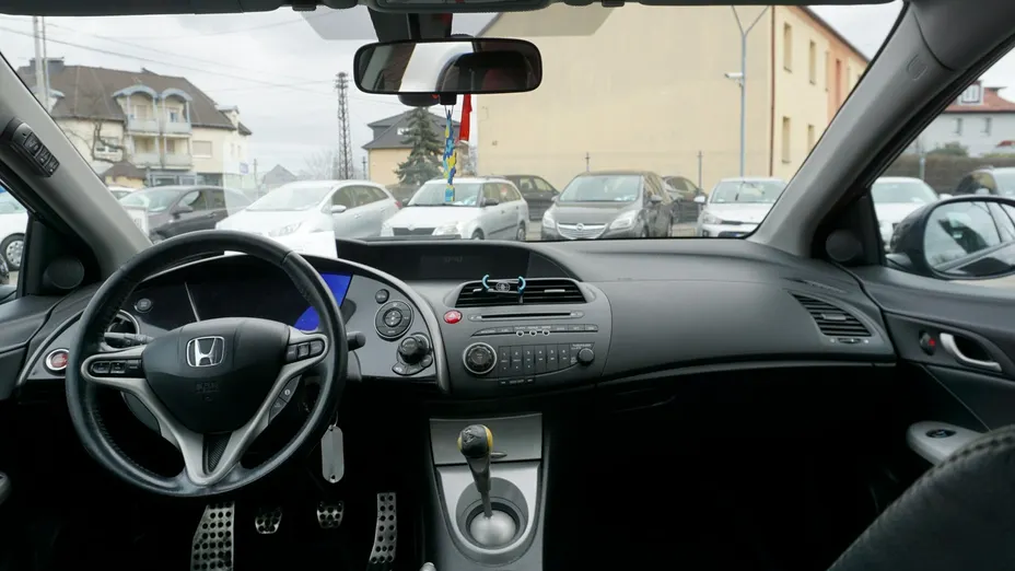 HONDA Civic -