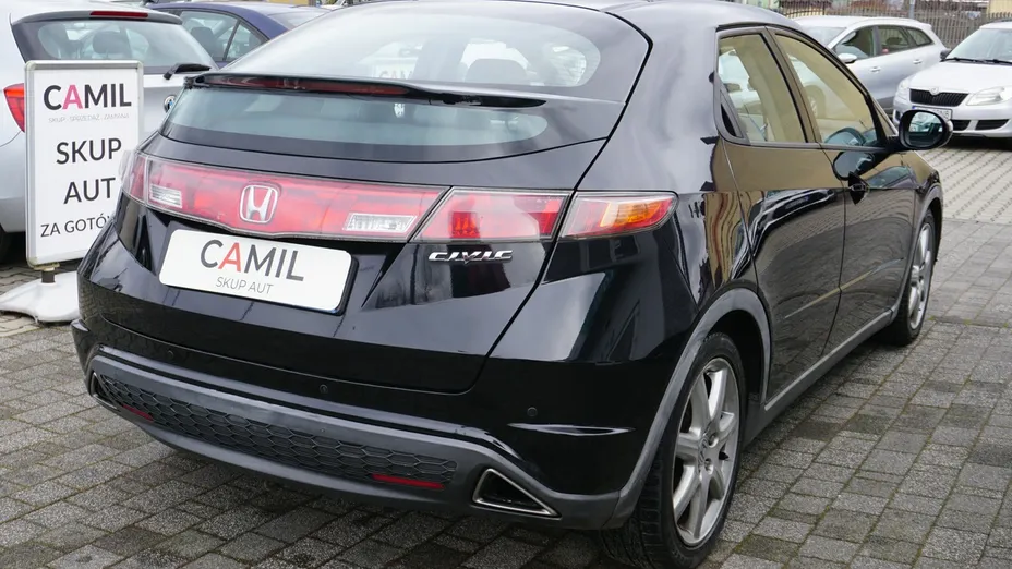 HONDA Civic -