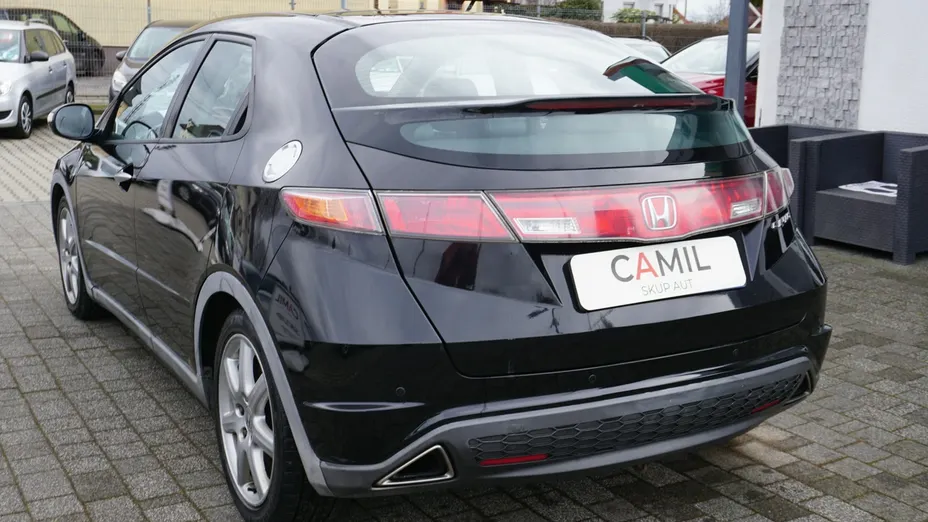 HONDA Civic -