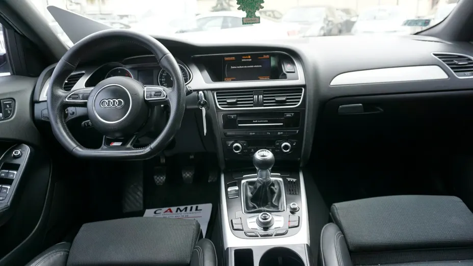 AUDI A4 Avant -