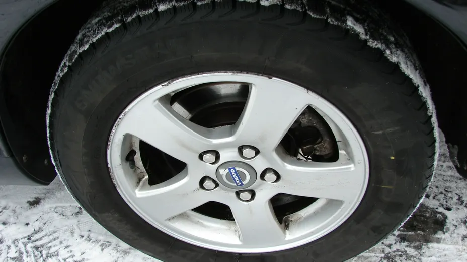 VOLVO V50 -