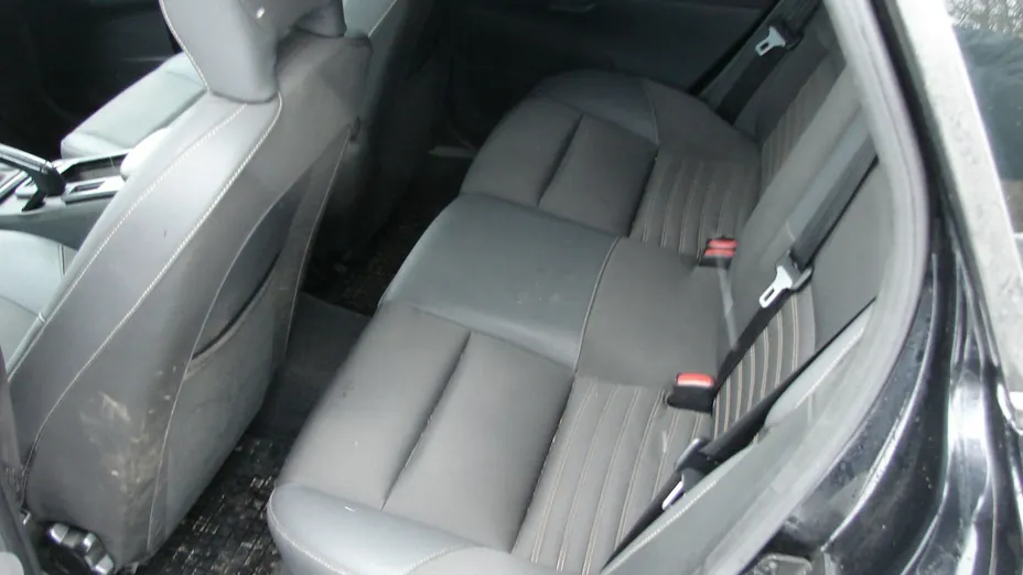 VOLVO V50 -