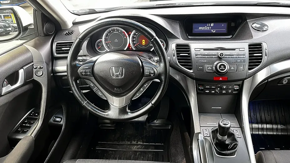 HONDA Accord -