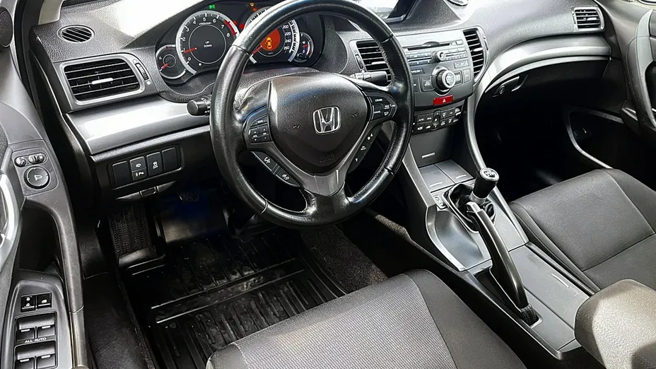 HONDA Accord -
