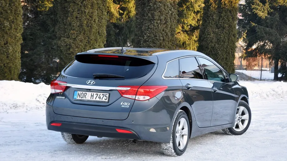 HYUNDAI i40 -