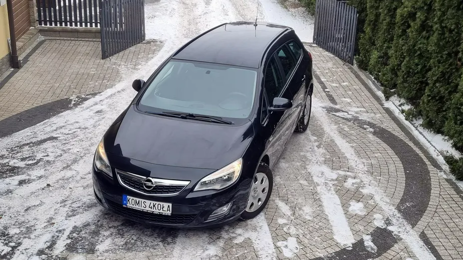 OPEL Astra -