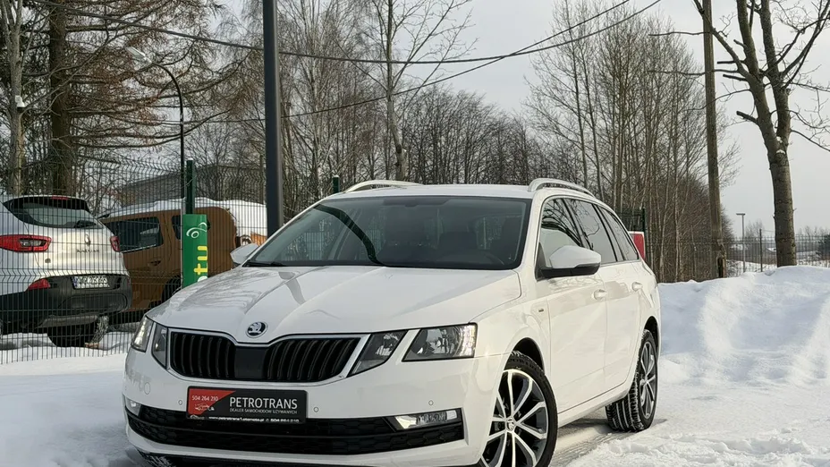 SKODA Octavia -