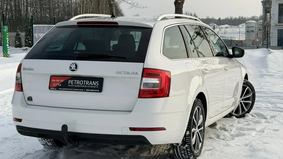 SKODA Octavia -