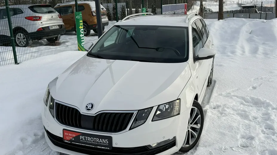 SKODA Octavia -