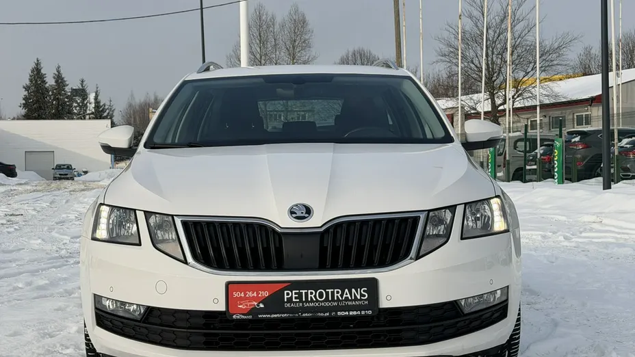 SKODA Octavia -