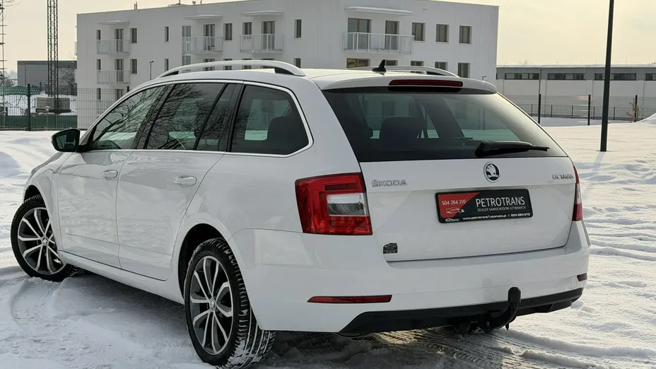 SKODA Octavia -