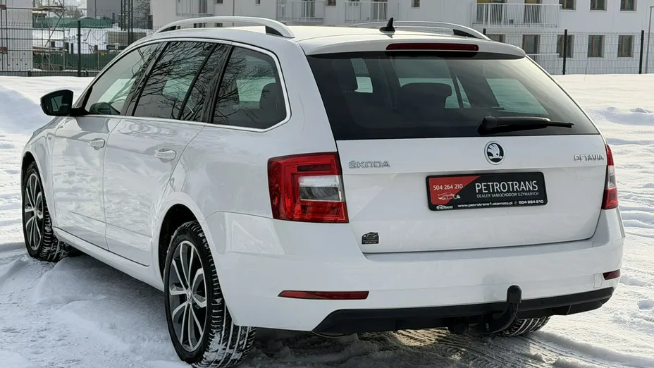 SKODA Octavia -