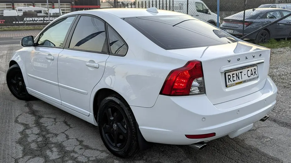 VOLVO S40 -