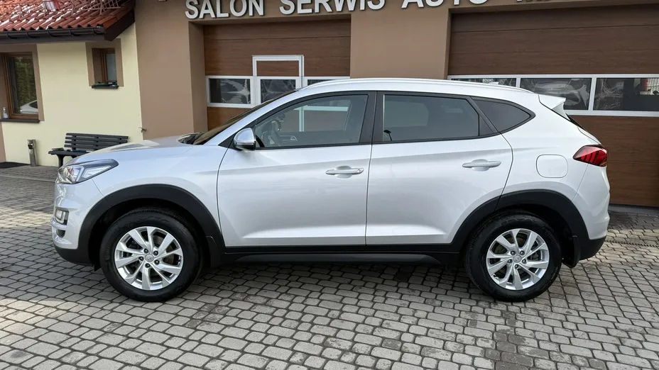 HYUNDAI Tucson -