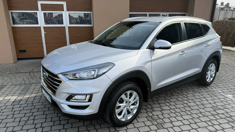 HYUNDAI Tucson -