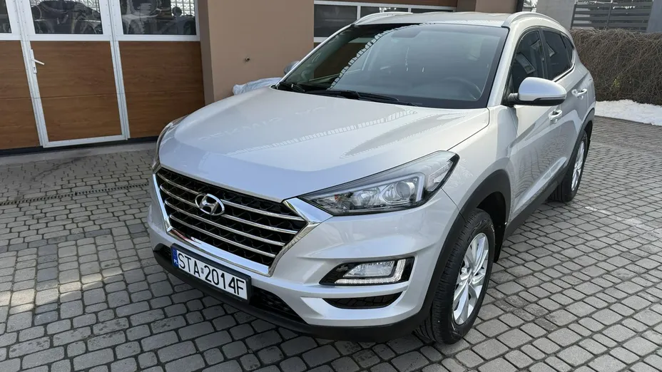 HYUNDAI Tucson -