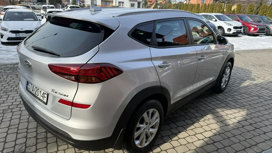 HYUNDAI Tucson -