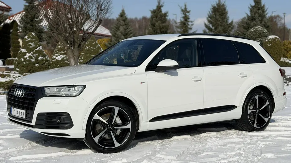AUDI Q7 -