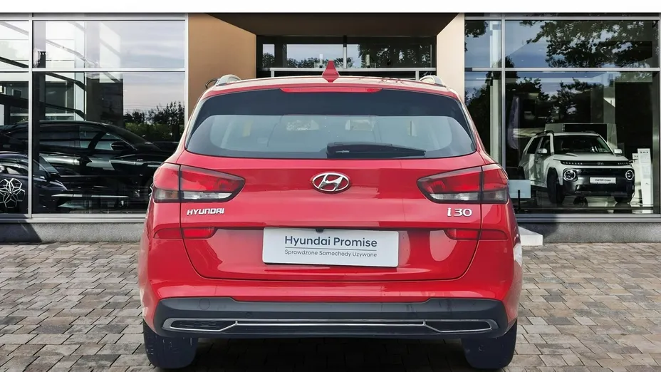 HYUNDAI i30 -