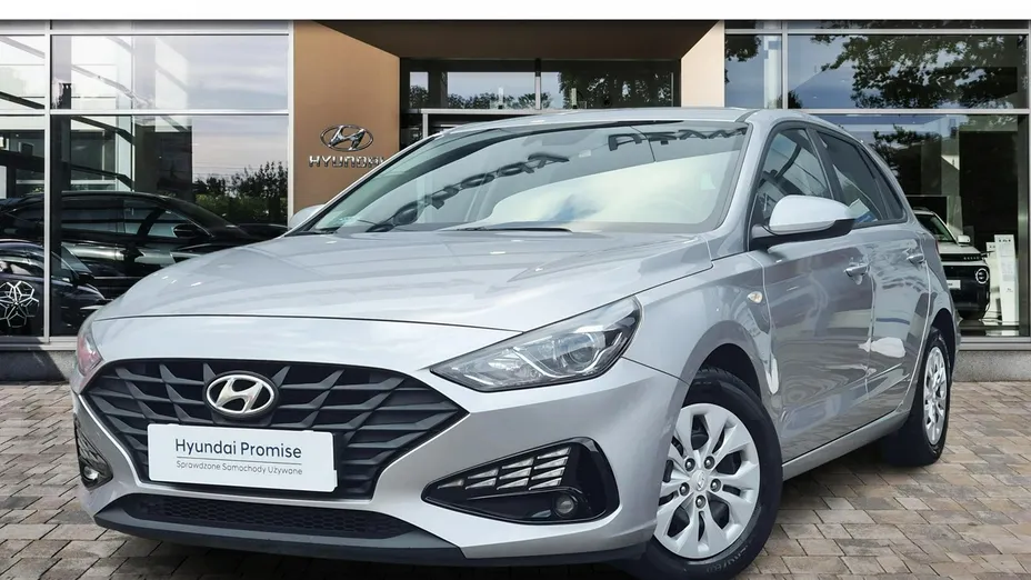 HYUNDAI i30 -
