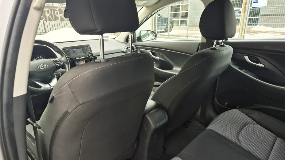 HYUNDAI i30 -